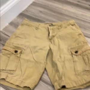 Men’s cargo shorts